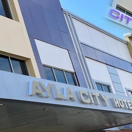 Ayla City Hotel Sorong Esterno foto