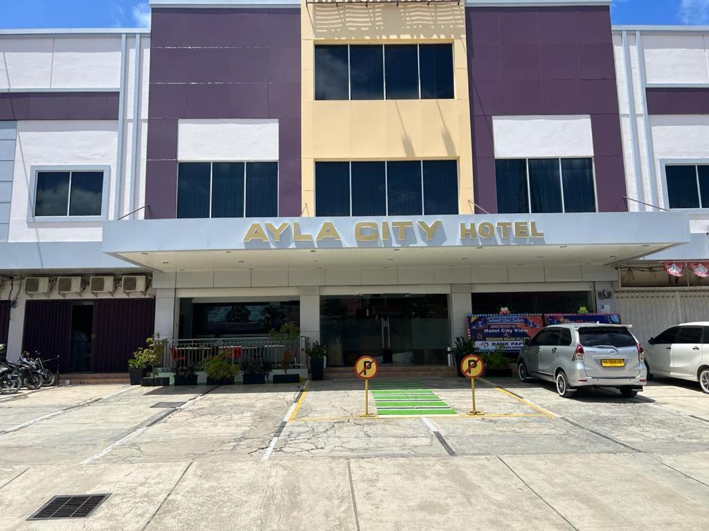 Ayla City Hotel Sorong Esterno foto