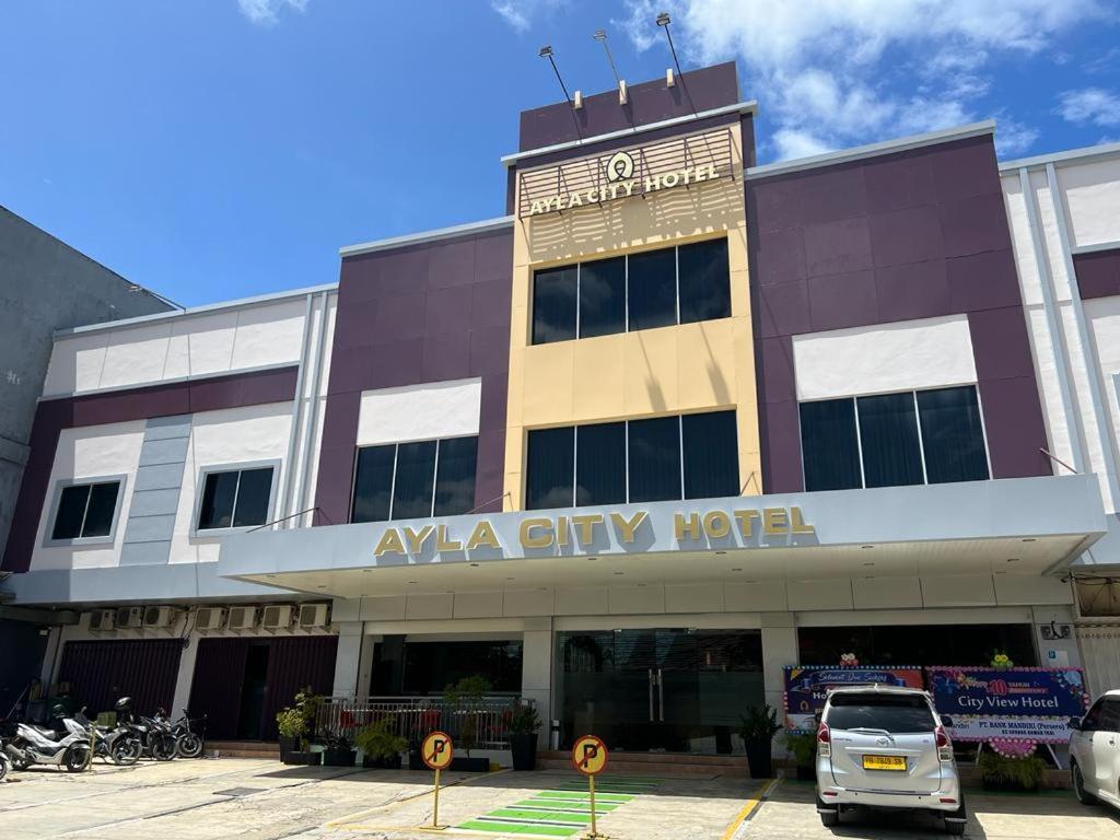 Ayla City Hotel Sorong Esterno foto