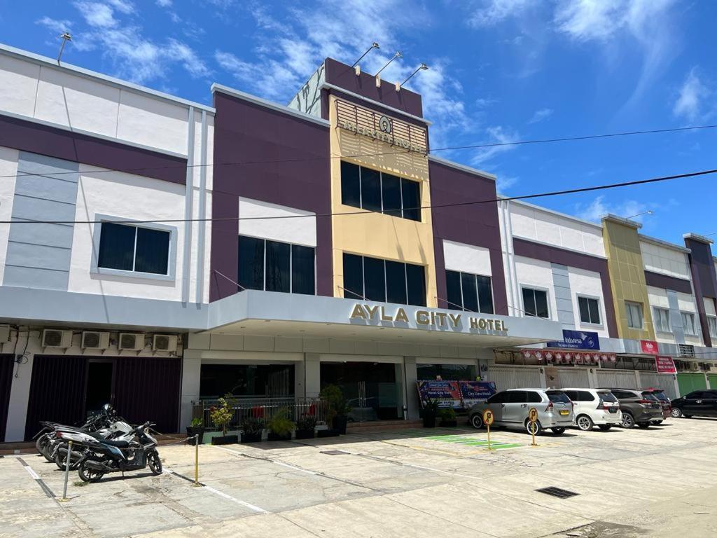 Ayla City Hotel Sorong Esterno foto